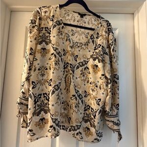 Ann Taylor Factory Floral V-Neck Blouse